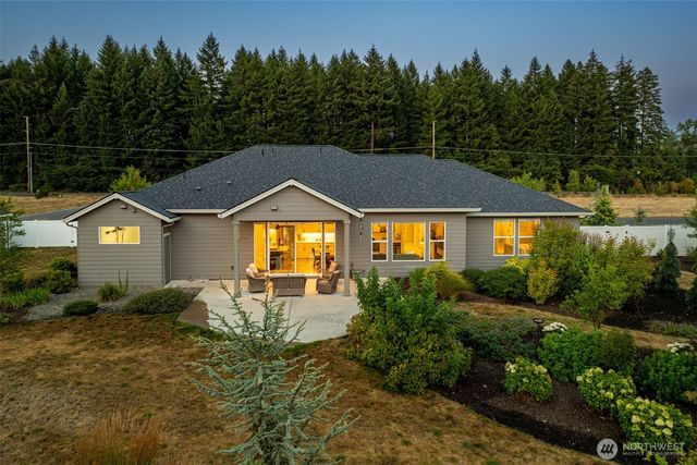 175 Annabelle Street, Castle Rock, WA 98611