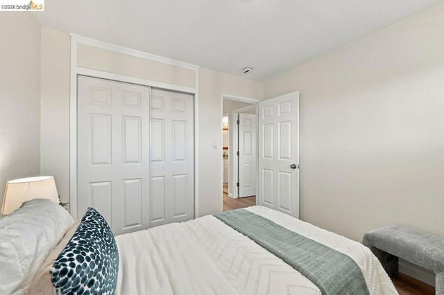 10760 Hellman St, Oakland, CA 94605