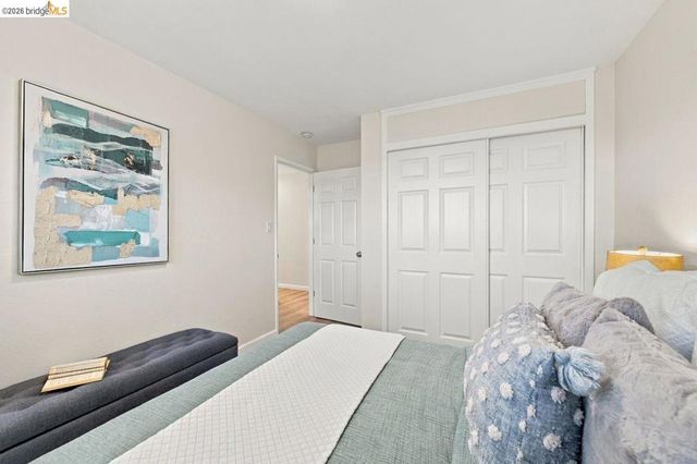 10760 Hellman St, Oakland, CA 94605