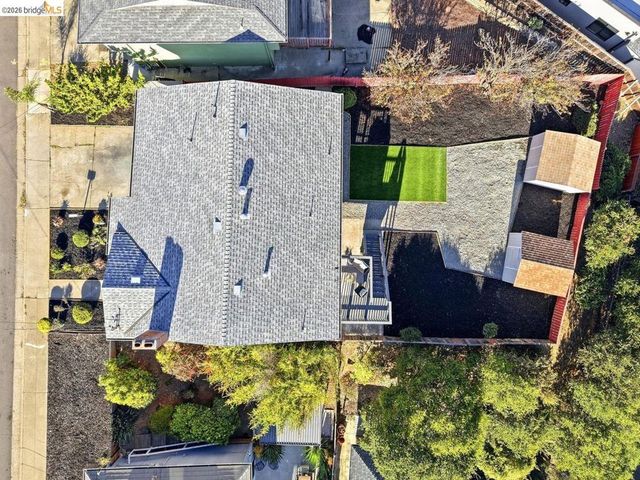 10760 Hellman St, Oakland, CA 94605