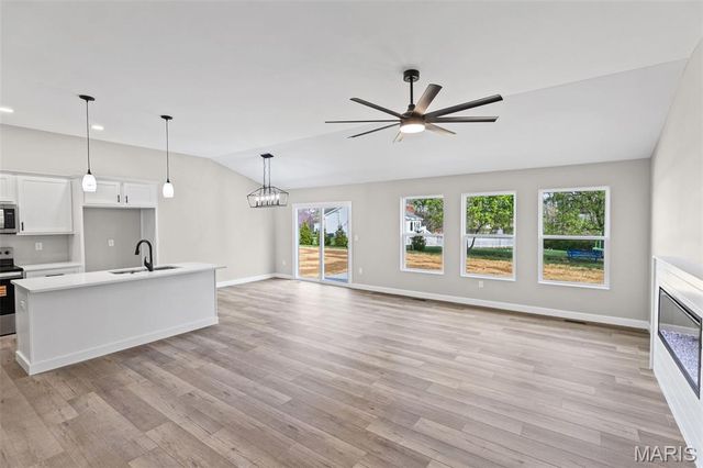 1009 Waymaker Lane, Waterloo, IL 62298