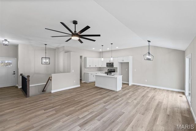 1009 Waymaker Lane, Waterloo, IL 62298