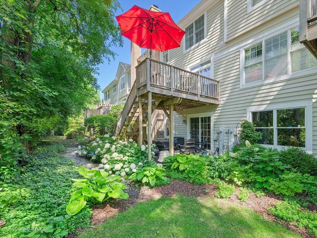 324 Turnberry Lane, Glen Ellyn, IL 60137