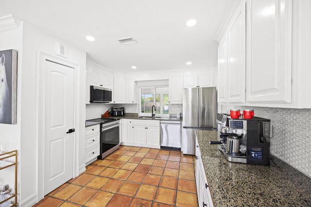 11760 Inverness Circle, Wellington, FL 33414