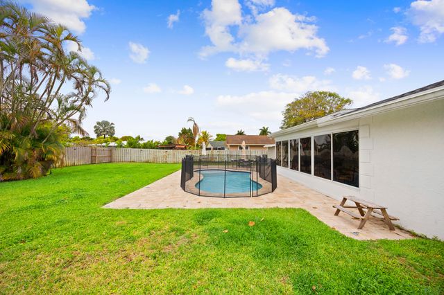 11760 Inverness Circle, Wellington, FL 33414