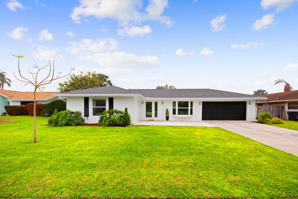 11760 Inverness Circle, Wellington, FL 33414