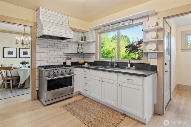 811 N I Street, Tacoma, WA 98403