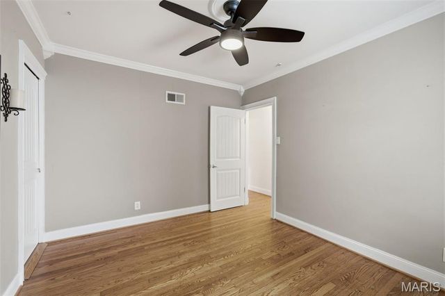 1055 Warson Woods Drive, Warson Woods, MO 63122