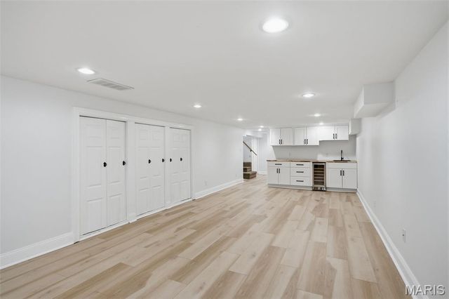 1055 Warson Woods Drive, Warson Woods, MO 63122