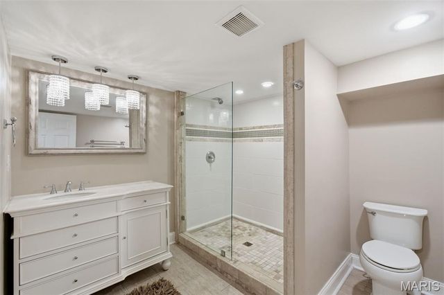 1055 Warson Woods Drive, Warson Woods, MO 63122