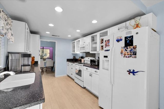 72303 Sommerset Drive, Palm Desert, CA 92260