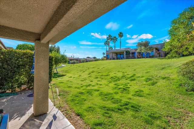 72303 Sommerset Drive, Palm Desert, CA 92260