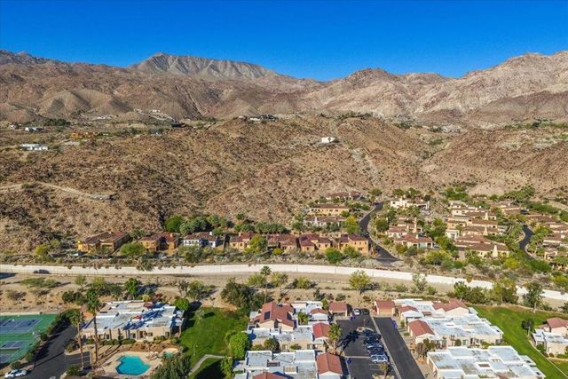 72303 Sommerset Drive, Palm Desert, CA 92260