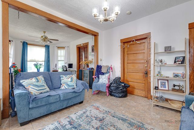 2051 N Kilbourn Avenue, Chicago, IL 60639