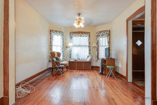 2051 N Kilbourn Avenue, Chicago, IL 60639