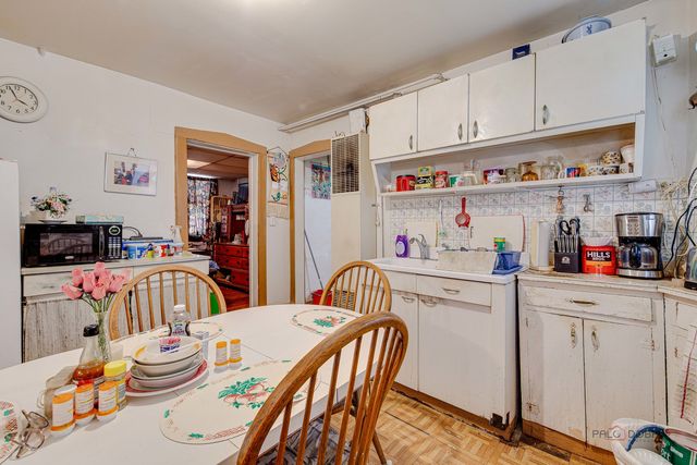2051 N Kilbourn Avenue, Chicago, IL 60639