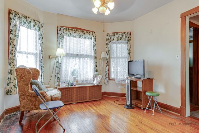 2051 N Kilbourn Avenue, Chicago, IL 60639