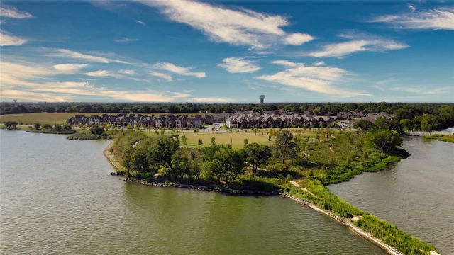 2117 Naples Drive, Rowlett, TX 75088