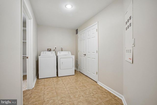 9063 GALVIN LN, Lorton, VA 22079