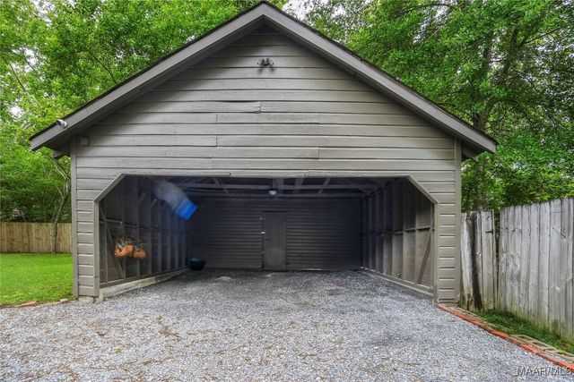 3328 LeBron Road, Montgomery, AL 36106