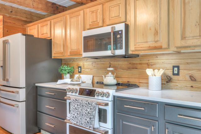2676 Thompson Station Rd, E, Thompsons Station, TN 37179