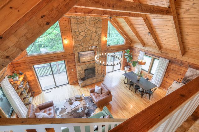 2676 Thompson Station Rd, E, Thompsons Station, TN 37179