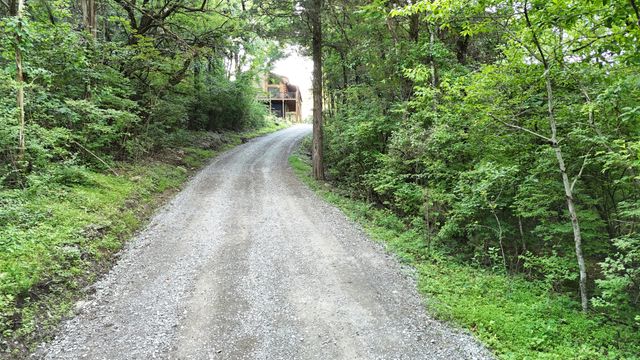 2676 Thompson Station Rd, E, Thompsons Station, TN 37179