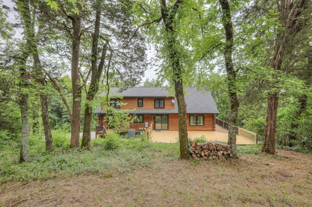 2676 Thompson Station Rd, E, Thompsons Station, TN 37179