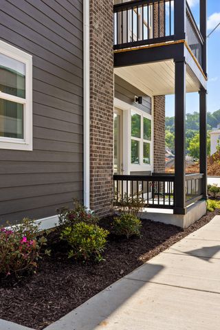 1776 S Watkins Street 204, Chattanooga, TN 37404