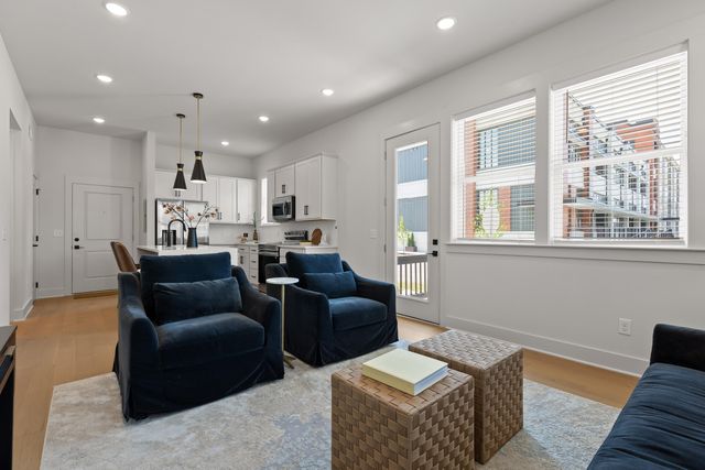 1776 S Watkins Street 204, Chattanooga, TN 37404