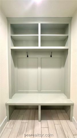 3811 CARTER CREEK, Bryan, TX 77802