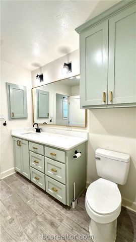 3811 CARTER CREEK, Bryan, TX 77802