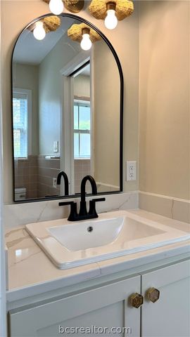 3811 CARTER CREEK, Bryan, TX 77802