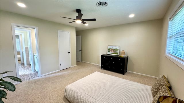 3811 CARTER CREEK, Bryan, TX 77802