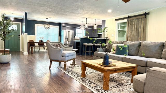 3811 CARTER CREEK, Bryan, TX 77802