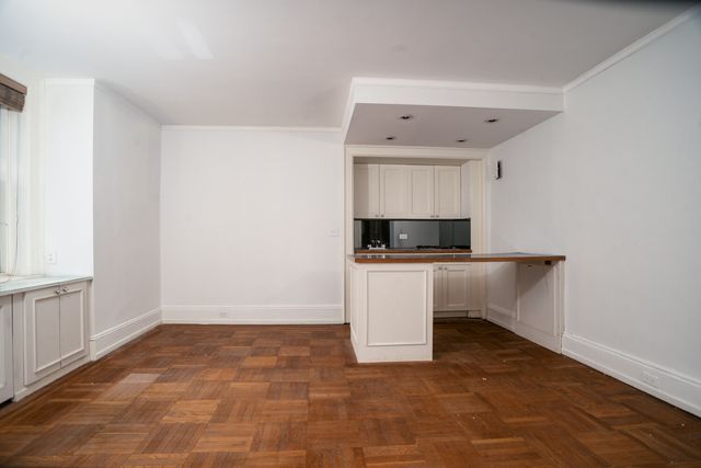 205 W 57th St Apt 11BC, New York City, NY 10019