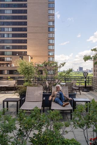 205 W 57th St Apt 11BC, New York City, NY 10019