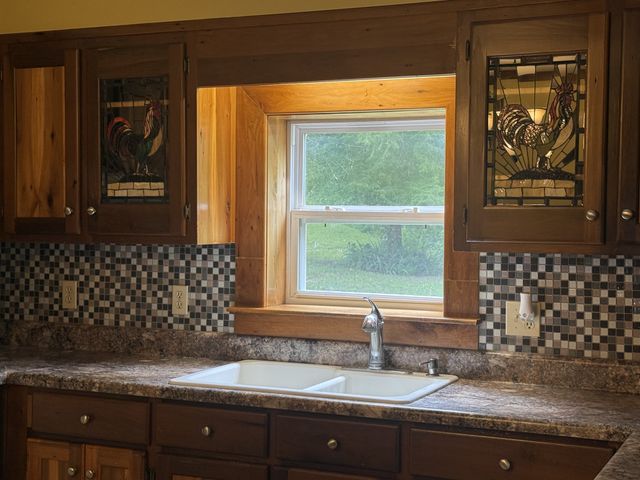 511 McCorkle Hollow Rd, Mcminnville, TN 37110