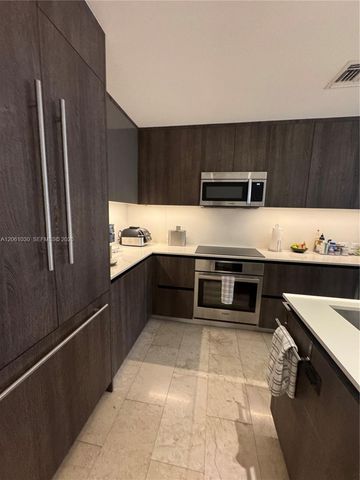 88 SW 7th Street 805, Miami, FL 33130