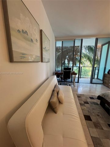 88 SW 7th Street 805, Miami, FL 33130
