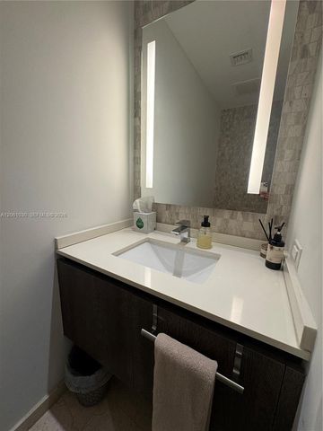 88 SW 7th Street 805, Miami, FL 33130