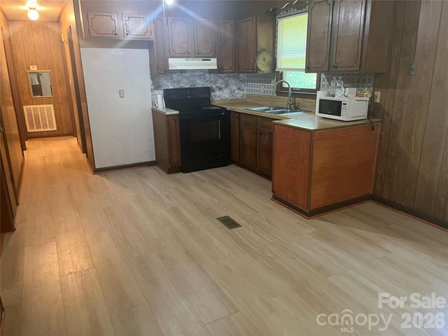 2919 Shell Avenue, Valdese, NC 28690