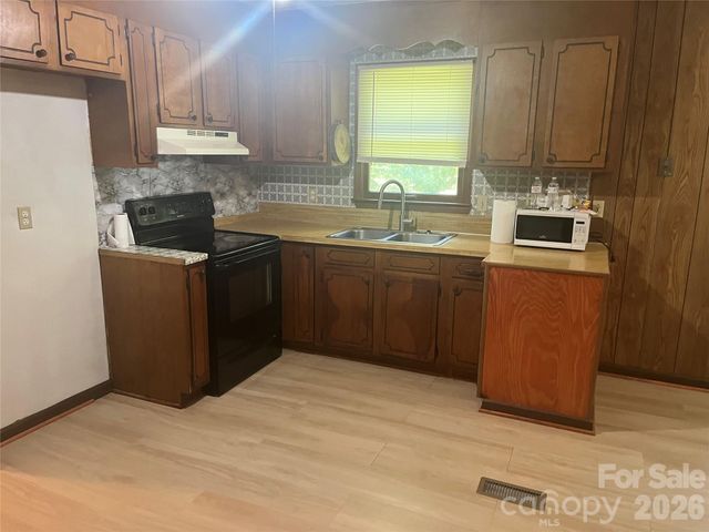 2919 Shell Avenue, Valdese, NC 28690