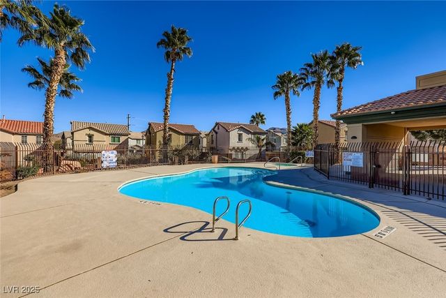 1090 Paradise Resort Drive, Henderson, NV 89002