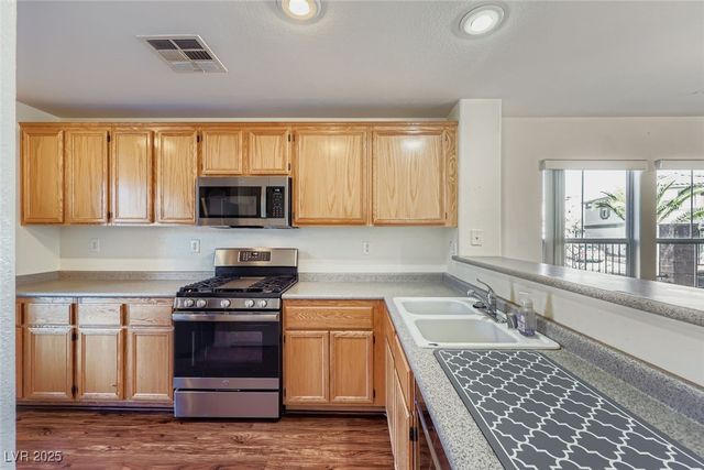 1090 Paradise Resort Drive, Henderson, NV 89002