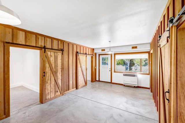 42250 Carmel Valley Road, Greenfield, CA 93927