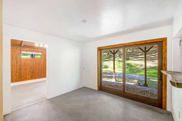 42250 Carmel Valley Road, Greenfield, CA 93927