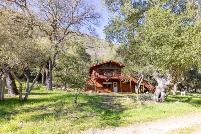 42250 Carmel Valley Road, Greenfield, CA 93927