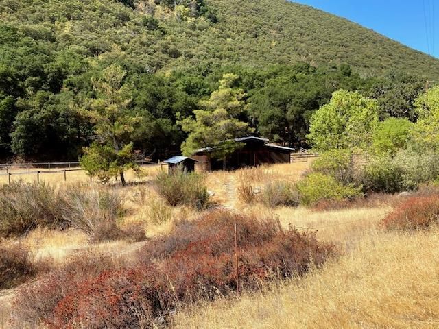 42250 Carmel Valley Road, Greenfield, CA 93927