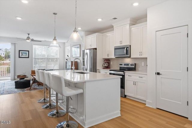 522 Billingshurst Way, Knightdale, NC 27545